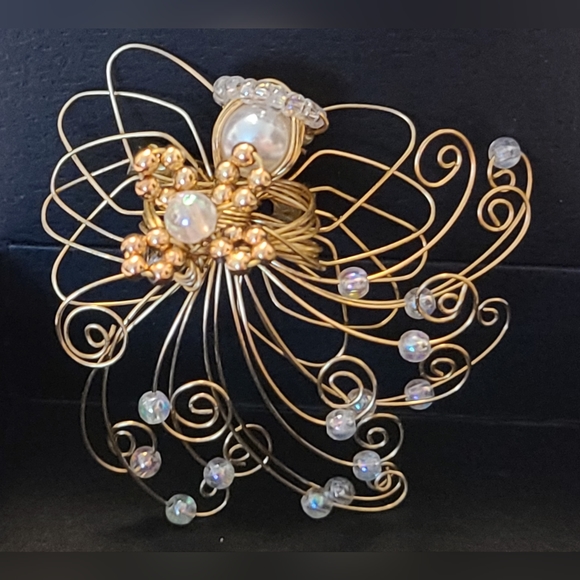 VINTAGE GOLD GLASS SEED BEADS & FAUX PEARL WIRE WORK GUARDIAN ANGEL HALO BROOCH - Picture 14 of 15